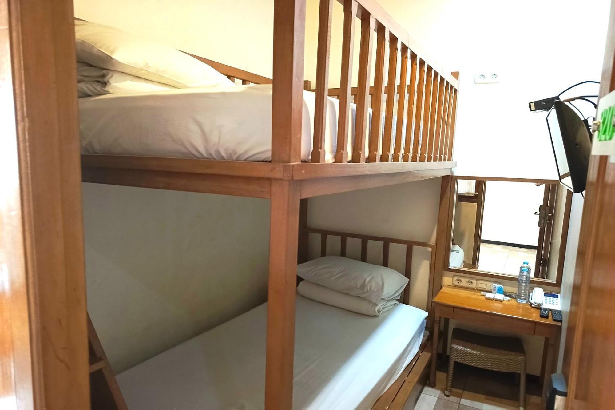Java Capsule Hotel 말랑 외부 사진