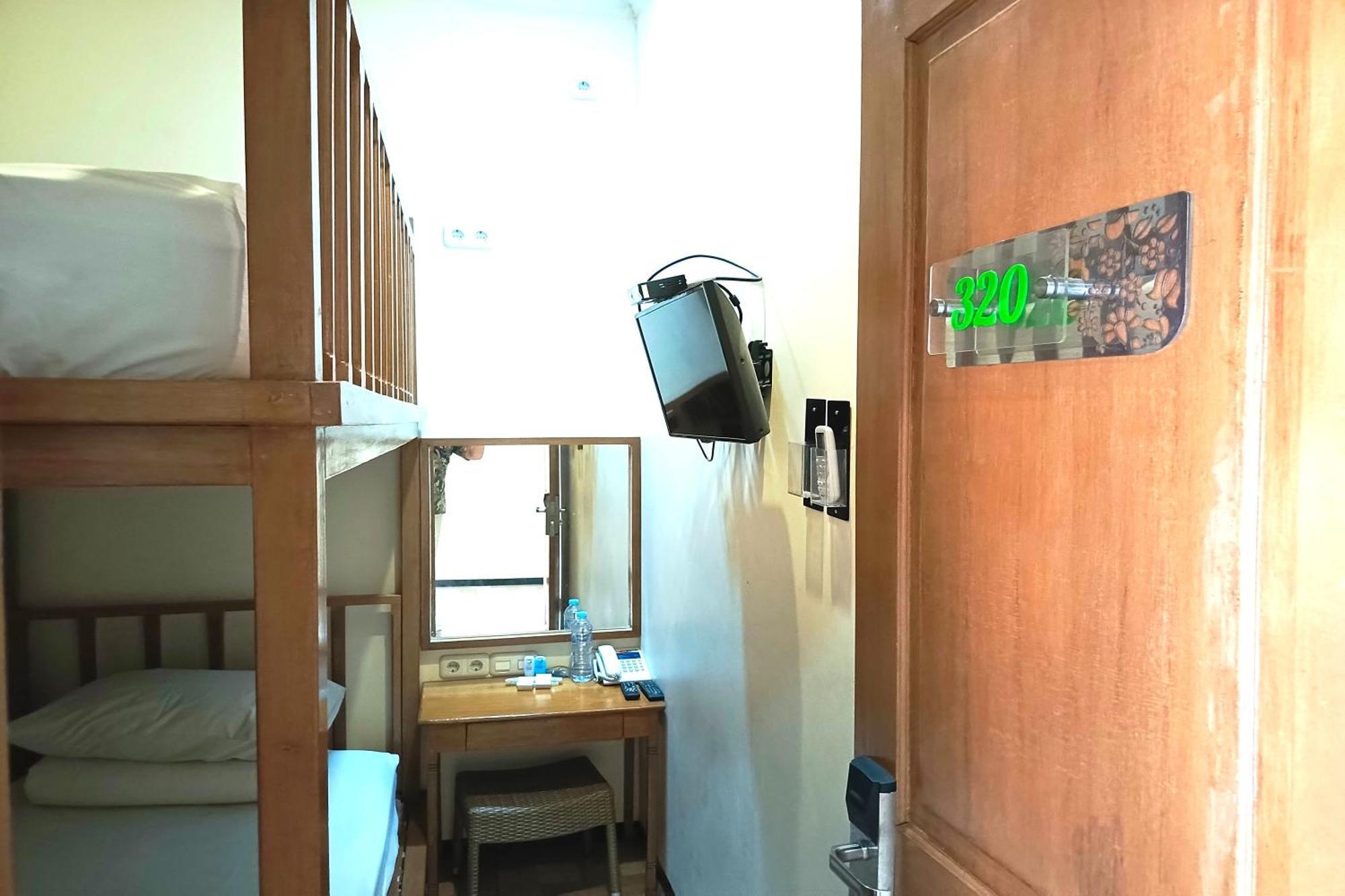 Java Capsule Hotel 말랑 외부 사진